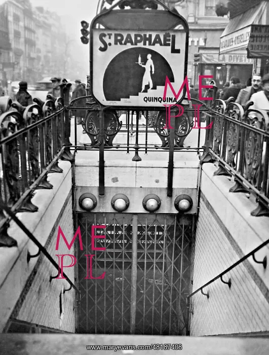: Closed metro station, 1937 : Closed metro station, 1937