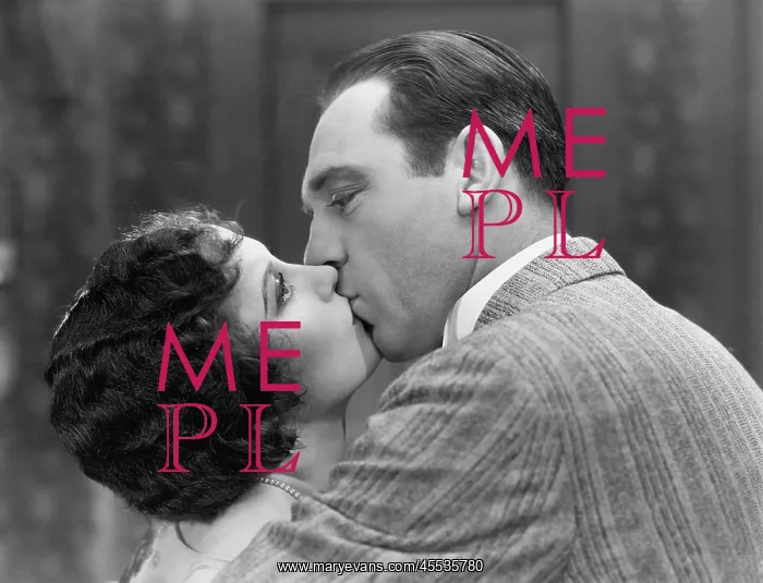 : Closeup of couple kissing : Closeup of couple kissing
