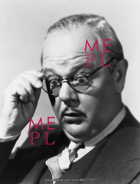 : Closeup of surprised man with glasses : Closeup of surprised man with glasses