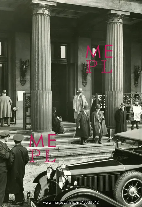 : Closure of the Stock Exchange, 1931 : Closure of the Stock Exchange, 1931