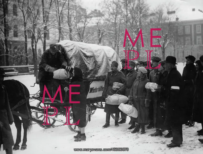 : Clothes collection for Winterhilfe : Clothes collection for Winterhilfe