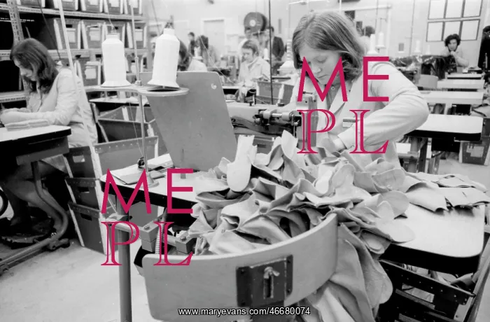 : Clothes Factory -- women at work : Clothes Factory -- women at work