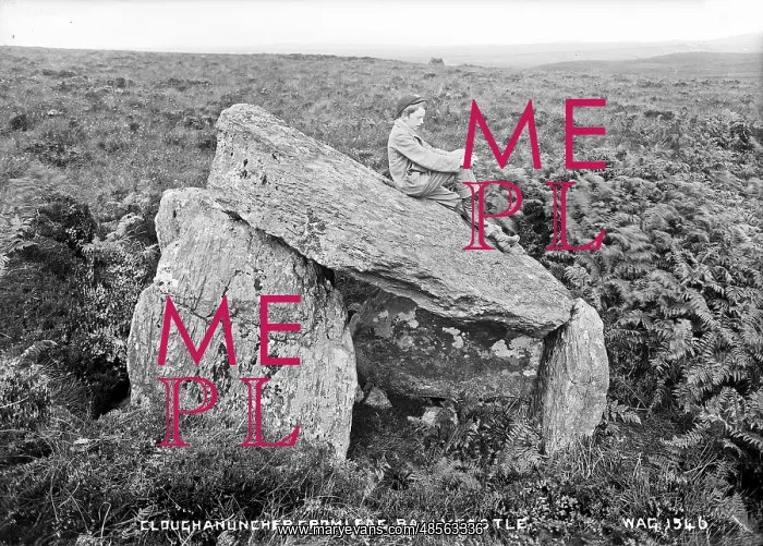 : Cloughanuncher Cromlech, Ballycastle : Cloughanuncher Cromlech, Ballycastle