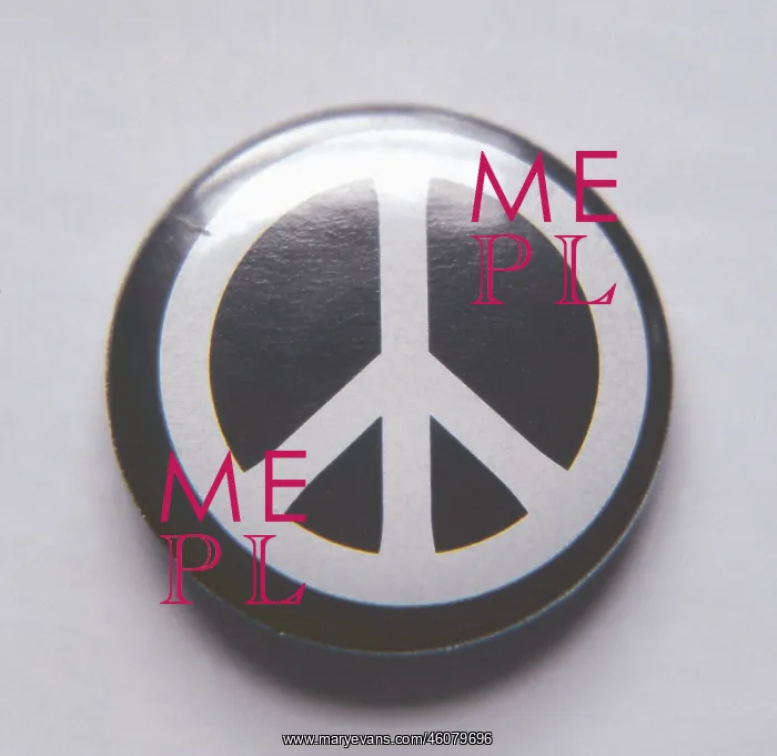 : CND badge, UK : CND badge, UK