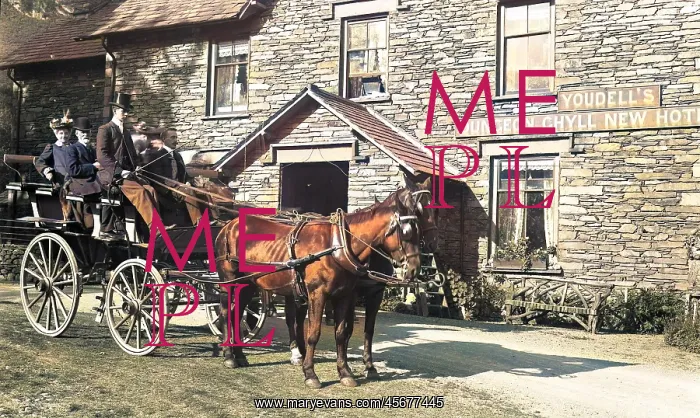 : Coach at Dugeon Ghyll New Hotel in the Lake District : Coach at Dugeon Ghyll New Hotel in the Lake District