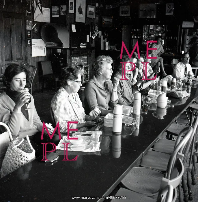 : Coach party having lunch in a pub : Coach party having lunch in a pub