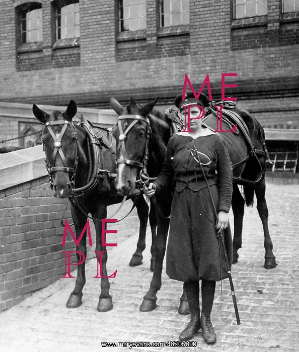 : A coachwoman, 1918 : A coachwoman, 1918