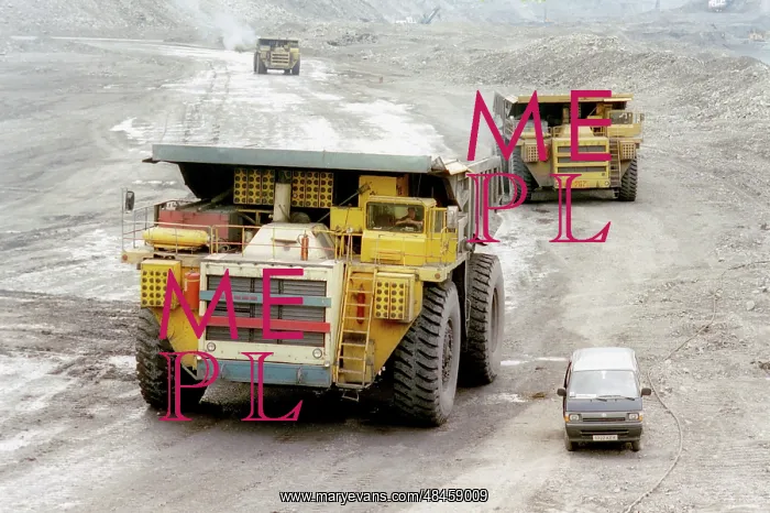 : Coal transported from Bachatsky open pit coal mine, 1997 : Coal transported from Bachatsky open pit coal mine, 1997