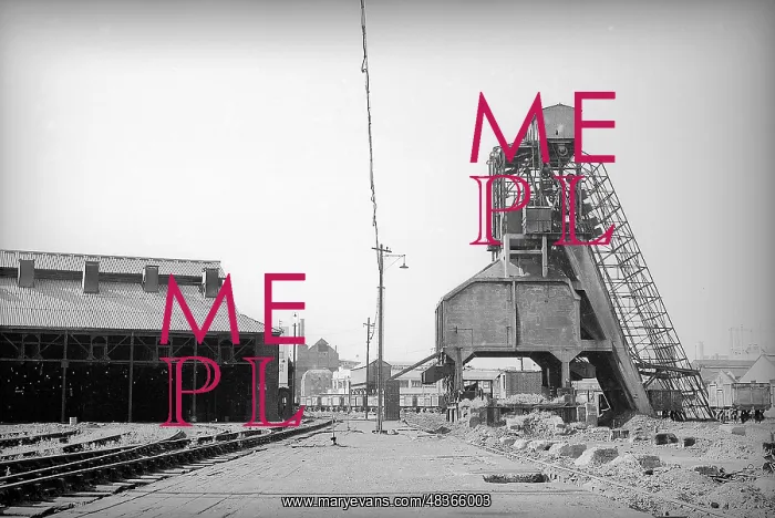 : Coaling tower at Nine Elms Loco Yard : Coaling tower at Nine Elms Loco Yard