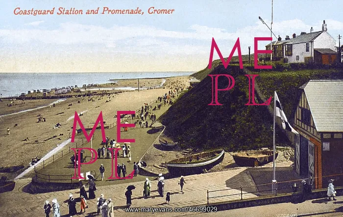 : Coastguard Station and Promenade, Cromer, North Norfolk : Coastguard Station and Promenade, Cromer, North Norfolk