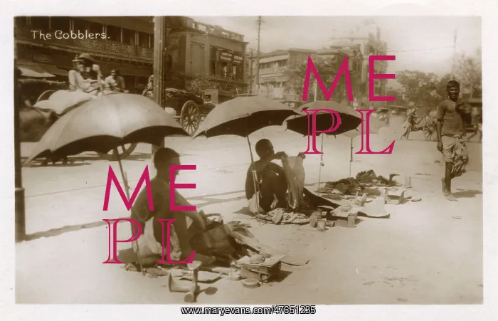  : Cobblers on the street, Delhi, India