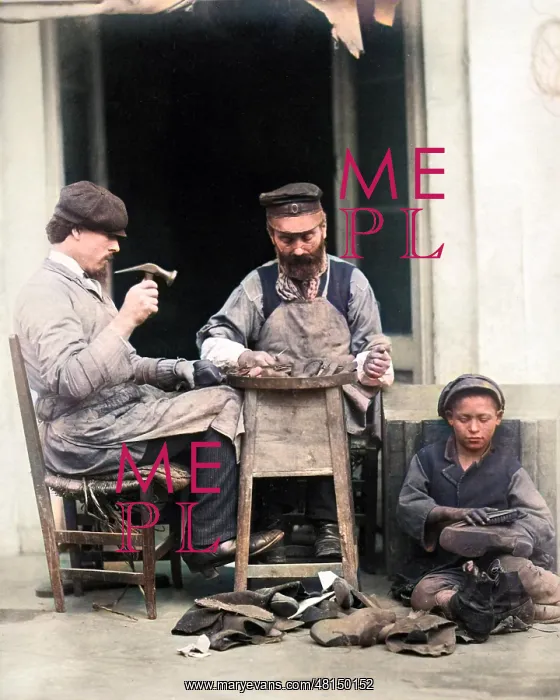 : Cobblers at work, Naples, Italy : Cobblers at work, Naples, Italy