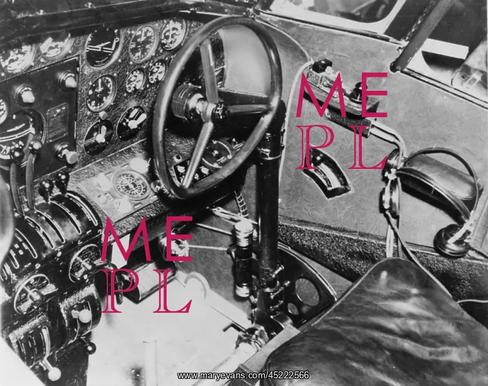 : Cockpit of Amelia Earhart's plane, a Lockheed ? : Cockpit of Amelia Earhart's plane, a Lockheed ?