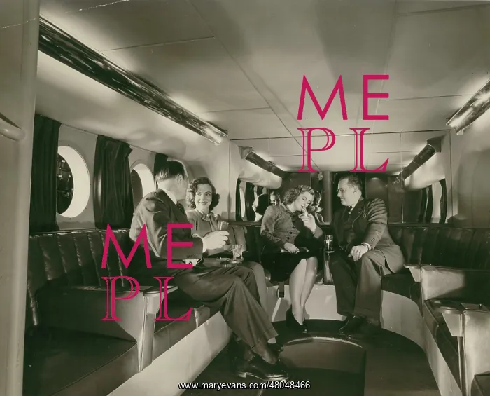 : Cocktail lounge of the Boeing Stratocruiser : Cocktail lounge of the Boeing Stratocruiser