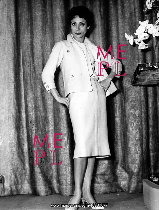 : Coco Chanel Fashion : Coco Chanel Fashion