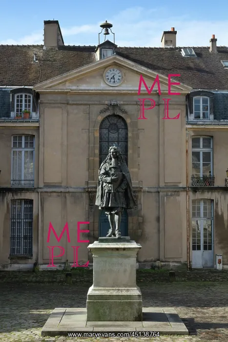 : Colbert statue, Le Mobilier National, Paris, France : Colbert statue, Le Mobilier National, Paris, France