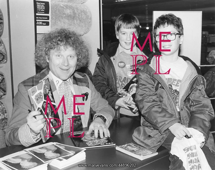 : Colin Baker as Dr Who, with two young fans : Colin Baker as Dr Who, with two young fans