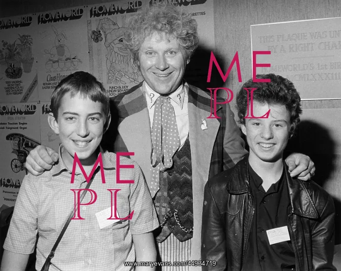 : Colin Baker as Dr Who, with two young fans : Colin Baker as Dr Who, with two young fans
