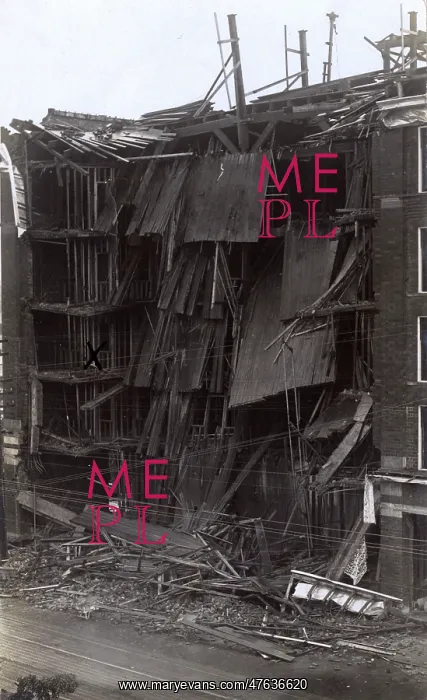 : Collapsed building : Collapsed building