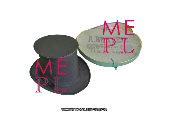 : Collapsible top hat by A Berteil of Paris : Collapsible top hat by A Berteil of Paris