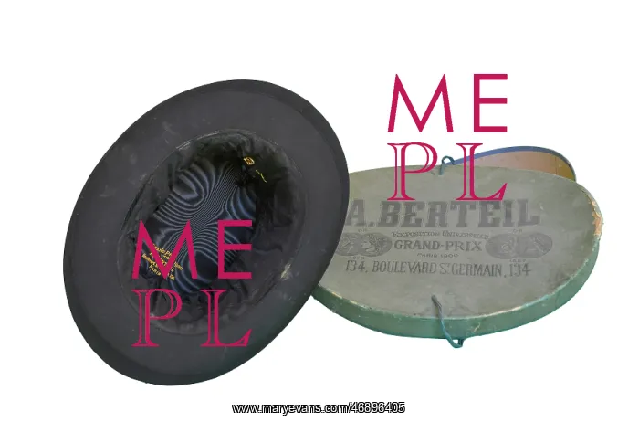 : Collapsible top hat by A Berteil of Paris : Collapsible top hat by A Berteil of Paris