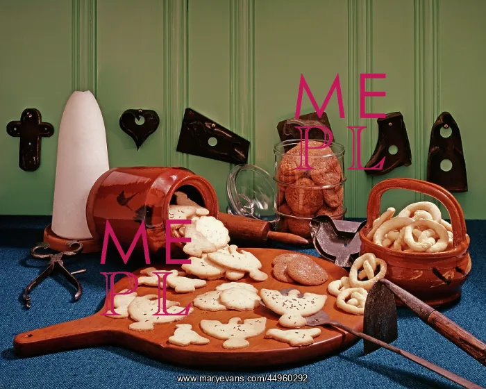 : Colonial American Snacks Cookies Spill Out of : Colonial American Snacks Cookies Spill Out of