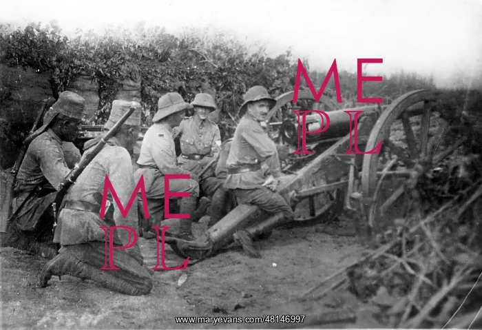 : Colonial troops in combat during the First World War in Germ : Colonial troops in combat during the First World War in Germ