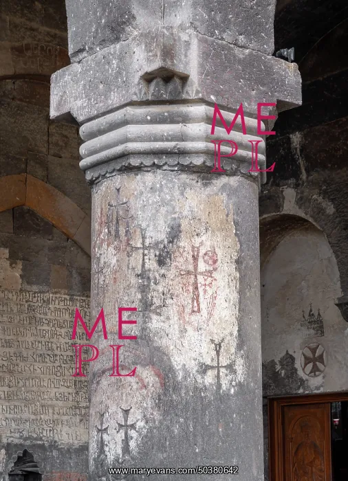 : Column, Gavit, Hovhannavank monastery, Ohanavan, Aragatsotn, Armenia : Column, Gavit, Hovhannavank monastery, Ohanavan, Aragatsotn, Armenia
