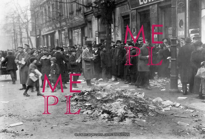 : Combustion of leaflets, 1919 : Combustion of leaflets, 1919