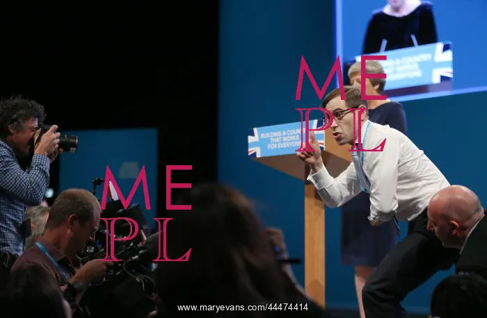 : Comedian Lee Nelson Interrupts Prime Ministers Speech : Comedian Lee Nelson Interrupts Prime Ministers Speech