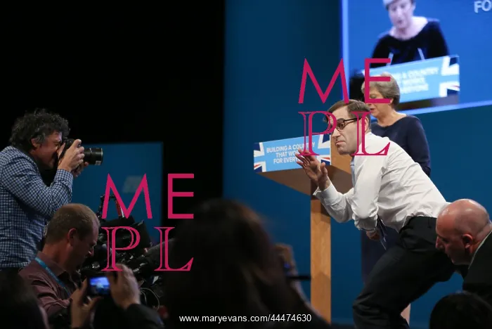 : Comedian Lee Nelson Interrupts Prime Ministers Speech : Comedian Lee Nelson Interrupts Prime Ministers Speech