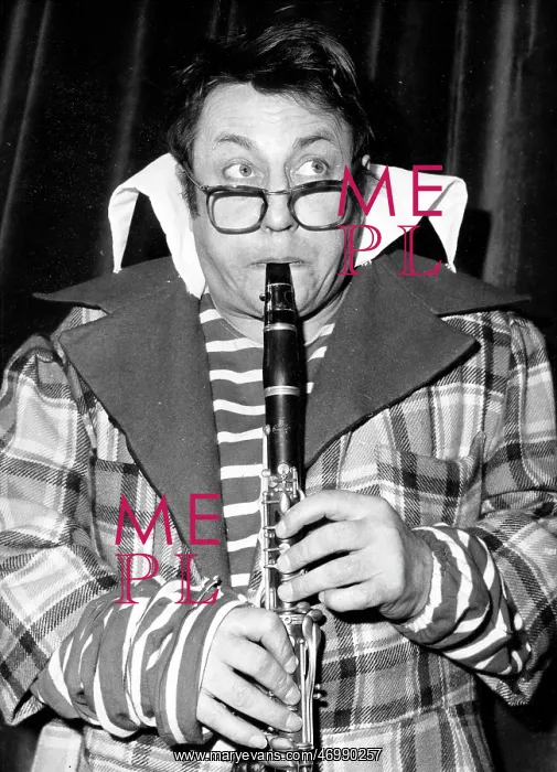  : Comedian Raymond Devos 1922 - 2006