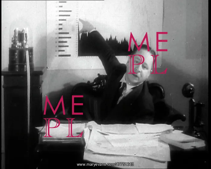 : Comedian Robert Benchley Pointing to a Graph : Comedian Robert Benchley Pointing to a Graph