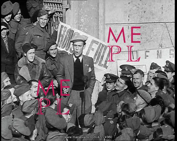 : Comedian Tommy Trinder Entertaining Allied Troops : Comedian Tommy Trinder Entertaining Allied Troops