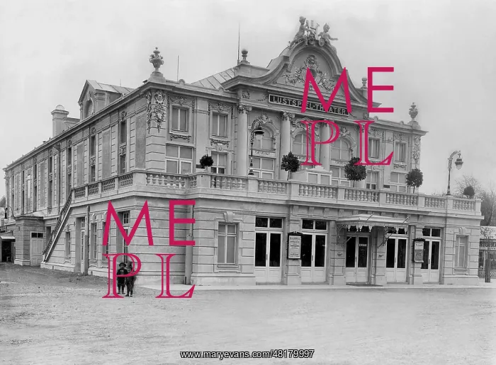 : Comedy Theater in Vienna, 1903 : Comedy Theater in Vienna, 1903