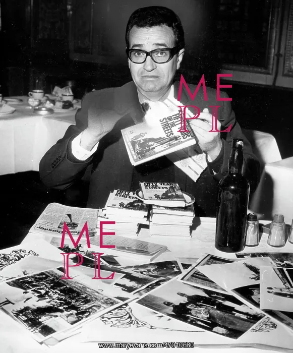 : Comic actor, Journalist Michael Bentine 1922 - 1996 : Comic actor, Journalist Michael Bentine 1922 - 1996