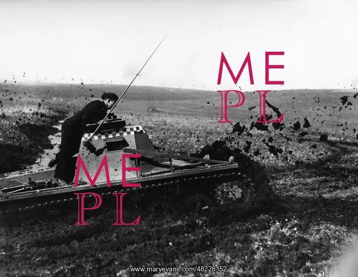 : Command tank in difficult terrain during a maneuver, 193 : Command tank in difficult terrain during a maneuver, 193