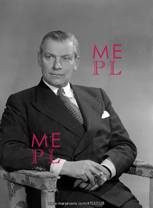  : Commander M. G. Saunder