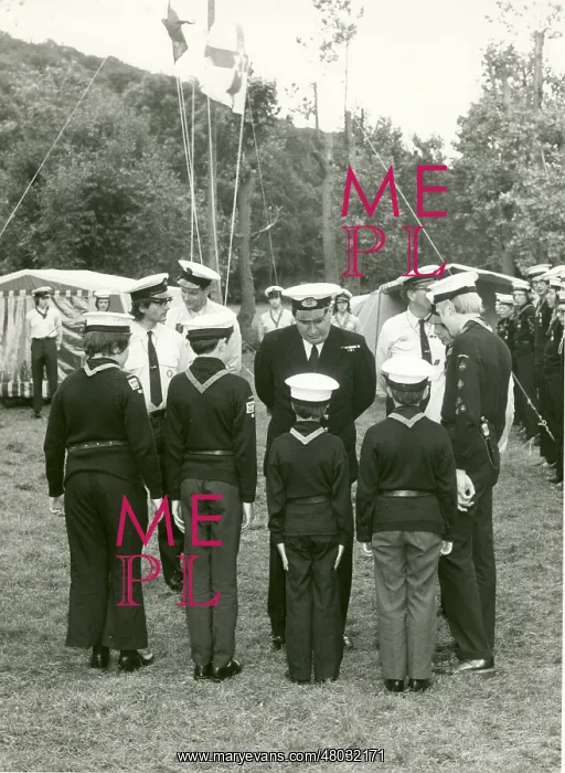 : Commander Weaver on RN inspection : Commander Weaver on RN inspection