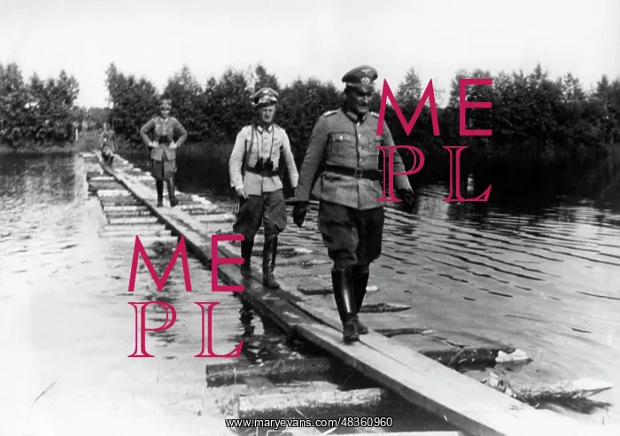 : Commander of the Wehrmacht on a bridge, 1941 : Commander of the Wehrmacht on a bridge, 1941