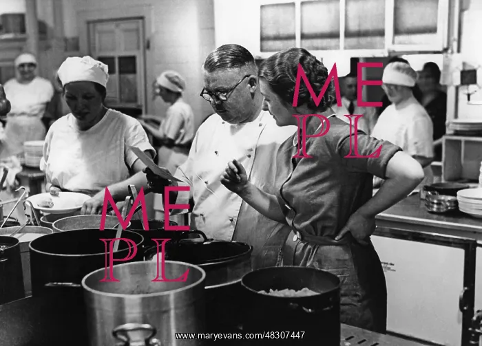 : Commercial kitchen, 1938 : Commercial kitchen, 1938