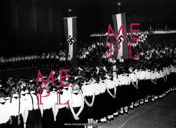 : Commitment of BDM leaders at the Pergamon Museum, 1938 : Commitment of BDM leaders at the Pergamon Museum, 1938