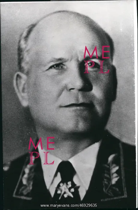: Communism - Socialism : Communism - Socialism