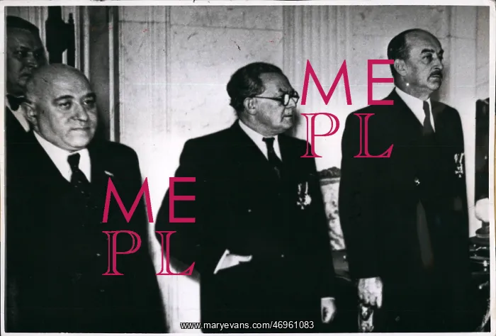 : Communism - Socialism : Communism - Socialism