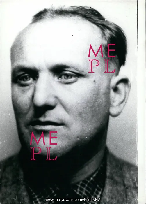 : Communism - Socialism : Communism - Socialism