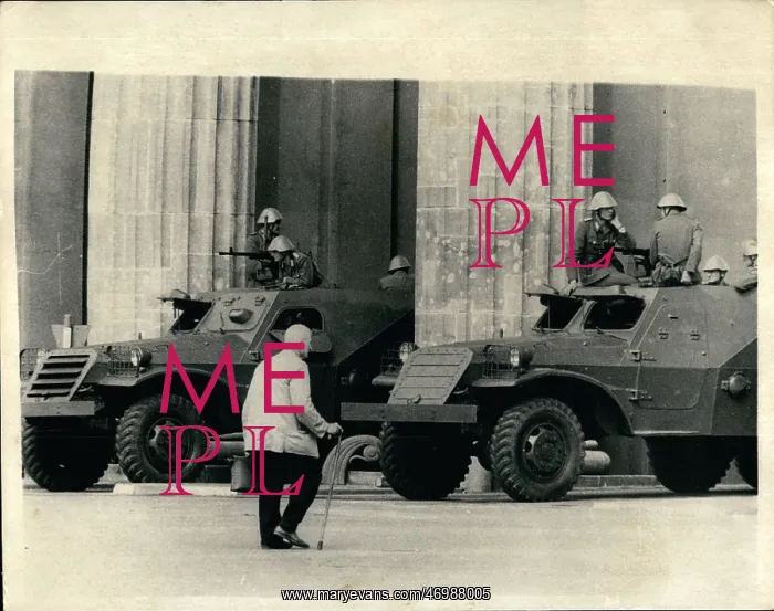 : Communism - Socialism : Communism - Socialism
