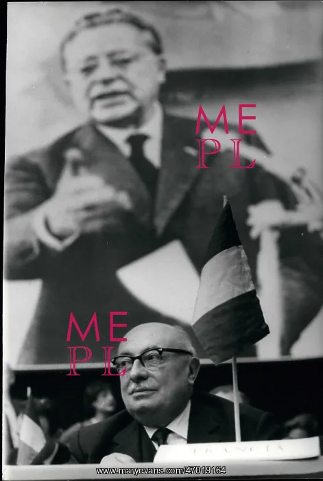 : Communism - Socialism : Communism - Socialism