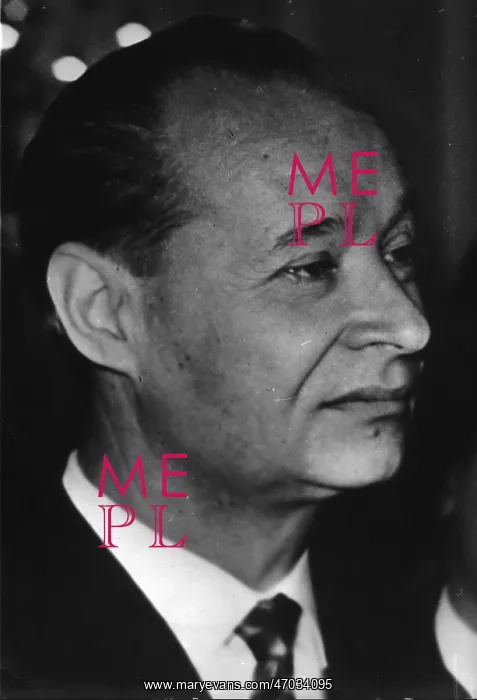 : Communism - Socialism : Communism - Socialism