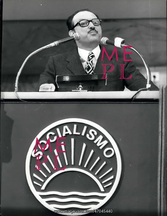 : Communism - Socialism : Communism - Socialism