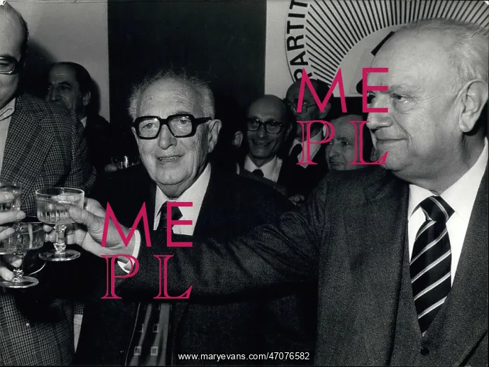 : Communism - Socialism : Communism - Socialism